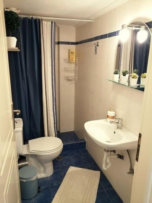 Central Spacious Apartment 70Sqm ตรีโปลิส ภายนอก รูปภาพ